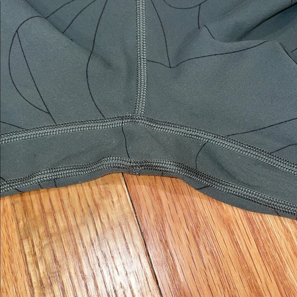 Lululemon green high rise leggings